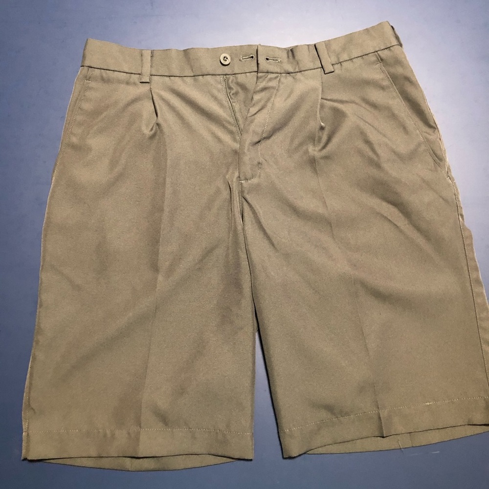 Nike Golf Shorts. Size M